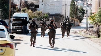 الجيش الإسرائيلي يعتقل 8 فلسطينيين بالضفة