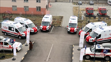 Ağrı'da sağlık ekipleri zorlu kış şartlarında hastalara ulaşmak için göreve hazır