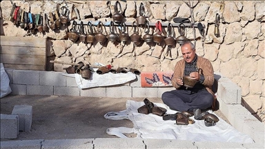 Поранешен овчар поседува извонредно голема колекција ѕвона