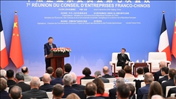 France : Macron évoque la possibilité d'imposer des droits de douane sur les produits chinois