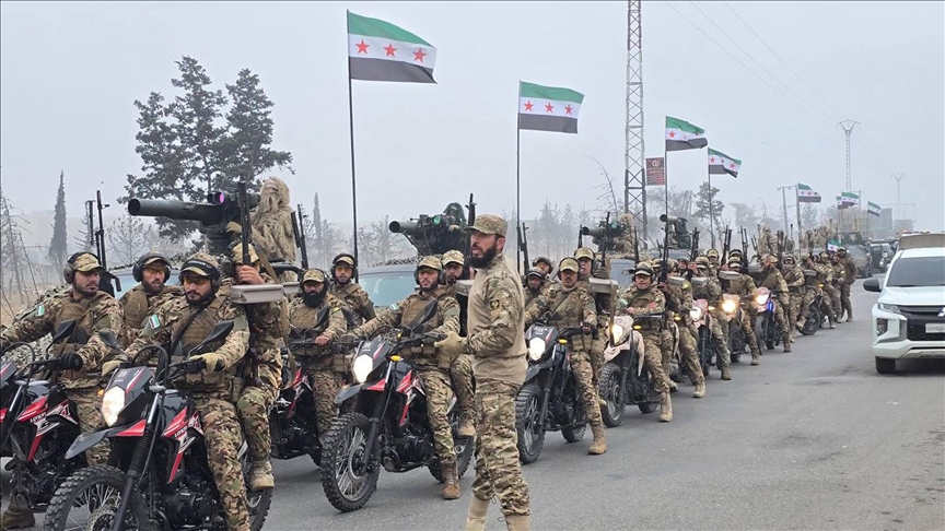 الشرع حضر أحدها.. عروض عسكرية في سوريا بالذكرى الأولى لإسقاط الأسد