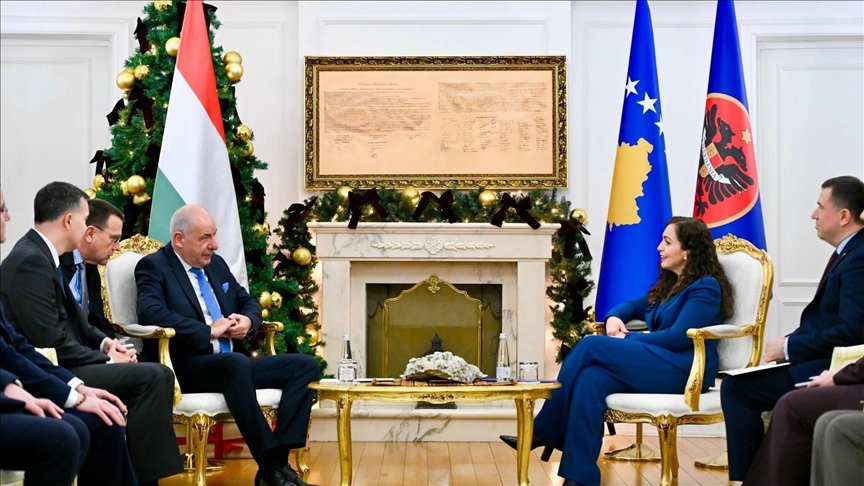 Kosovo zatražilo podršku Mađarske za ukidanje sankcija EU-a