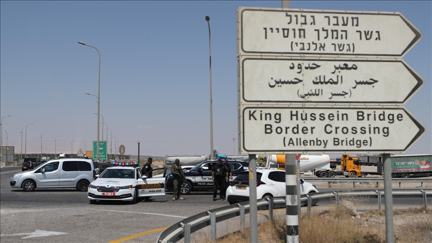 Israel begins construction of new barrier along Jordan border