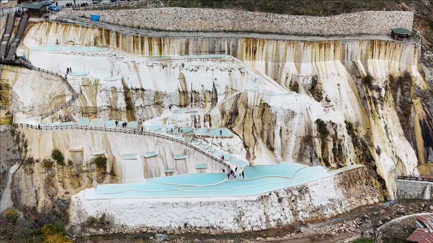 Göksu travertenlerini yaklaşık 350 bin kişi ziyaret etti