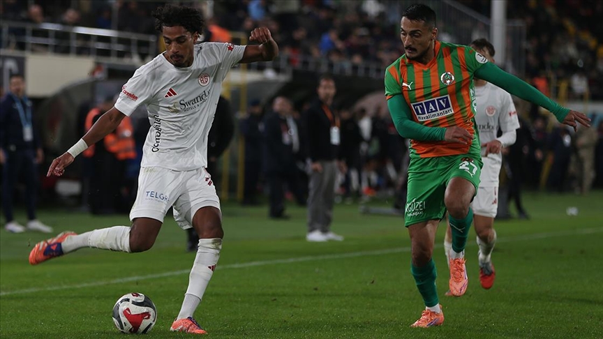 Antalya derbisi golsüz beraberlikle sona erdi