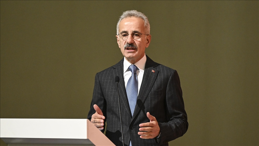 وزير النقل التركي: ندعم كل خطوة لإعادة إعمار سوريا