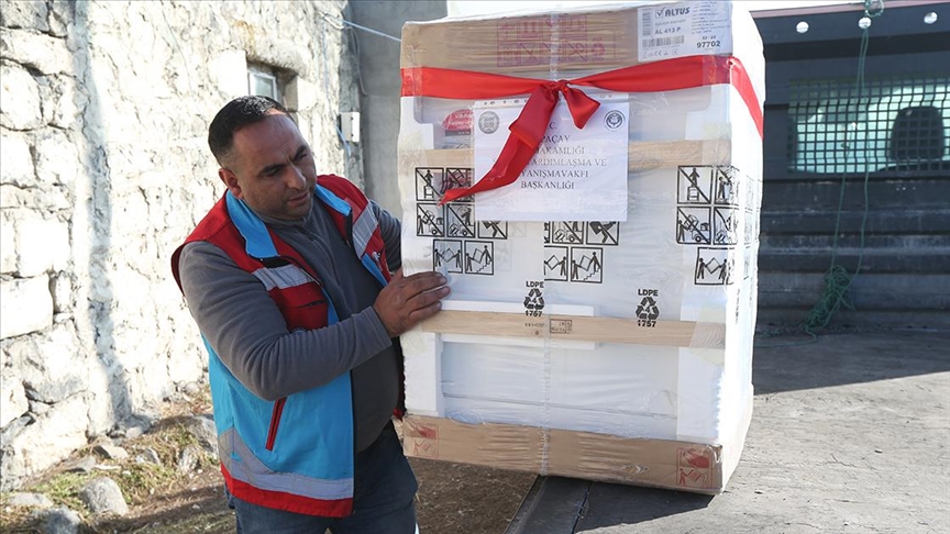 Kars'ta yeni evlenen çiftlere 6 ay kira ve 200 bin lira eşya desteği