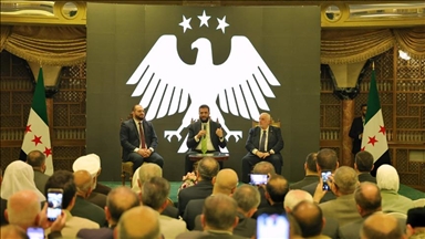 الشرع يؤكد تطلع دمشق لتطوير علاقاتها مع مصر والعراق