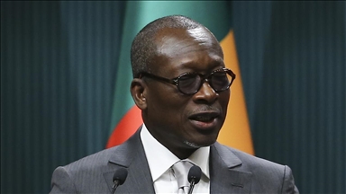 Benin Cumhurbaşkanı darbe girişimine karışıp firar eden askerlerin yakalanacağını söyledi