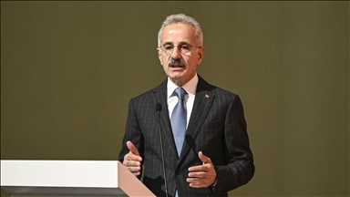 وزير النقل التركي: ندعم كل خطوة لإعادة إعمار سوريا