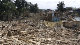 Число жертв наводнений в Индонезии достигло 950 человек