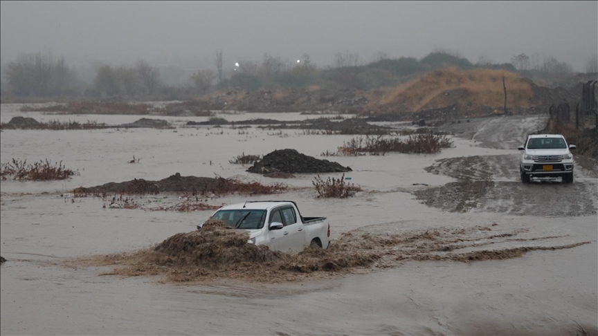 Arap ülkelerini etkileyen olumsuz hava koşulları Irak’ta can aldı