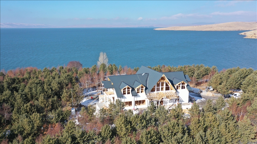 "Xaniyê Darîn" yê Gola Çildirê ji bo geştiyariya zivistanê tê amadekirin