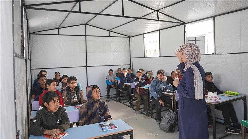 "مافي مرمرة" التركية تفتتح مدرسة وروضة تعليمية في غزة 