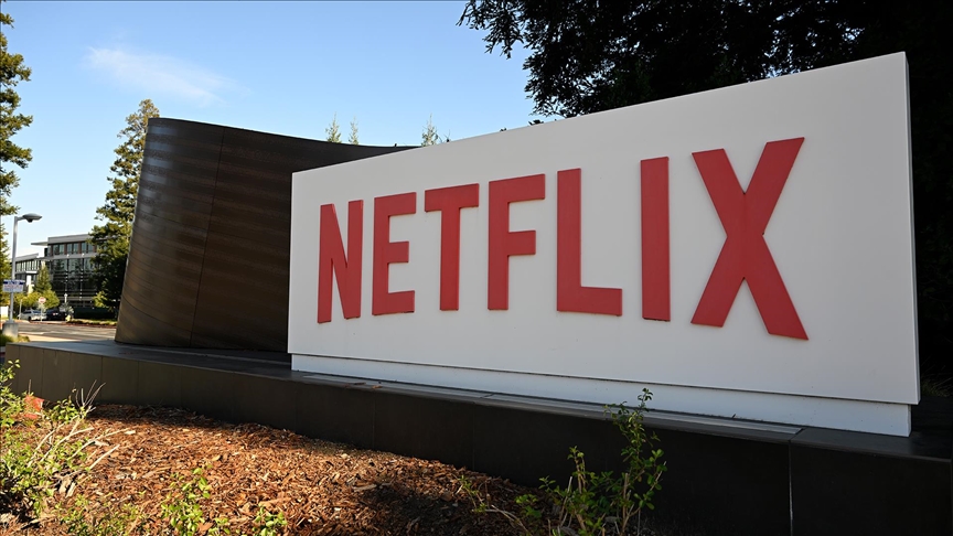 Netflix üst yöneticileri Warner Bros\'u satın alma anlaşmasını tamamlayacaklarından emin