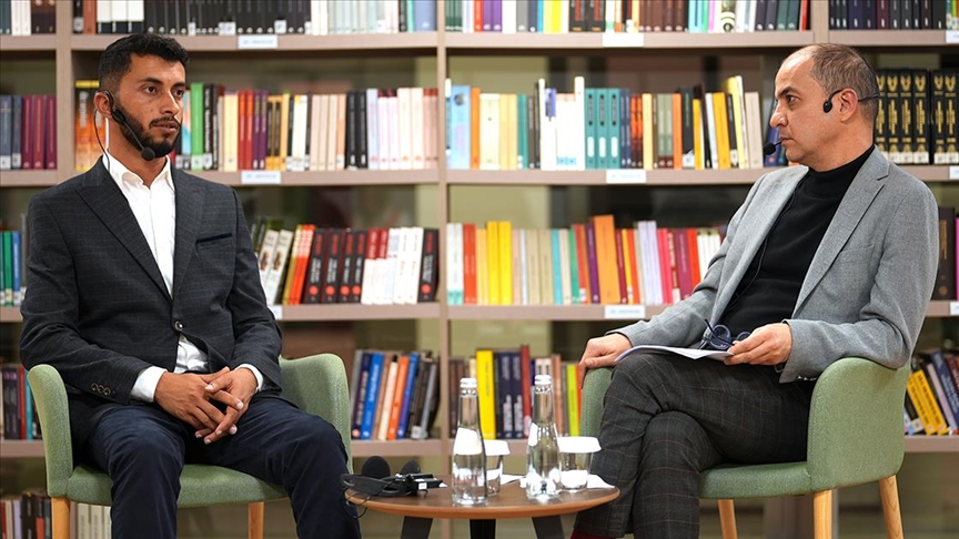 Filistinli yönetmen ve aktivist Basel Adra, Enstitü Sosyal'de konuştu