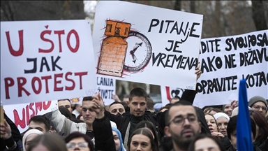 Студентите пред Владата на Сараевскиот кантон бараат системско решавање на проблемите во домовите