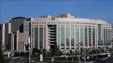 İstanbul merkezli 6 ilde yasa dışı bahis oynattığı iddiasıyla 20 şüpheli gözaltında 