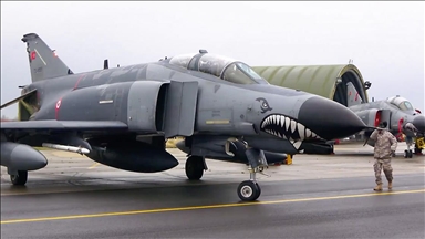 Турски авиони Ф-4 „Фантом“ учествуваа во голема вежба на НАТО