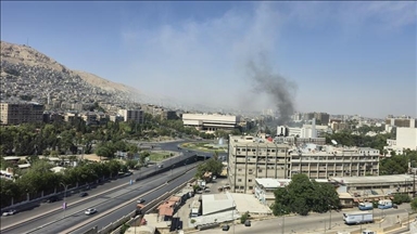 Syrie: des obus frappent un secteur proche de l'aéroport de Mezzeh dans la capitale syrienne