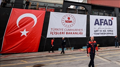 La Türkiye fait un don de 30 000 tentes pour soutenir les déplacés au Soudan