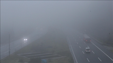 Bolu Dağı'nda sis etkili oldu