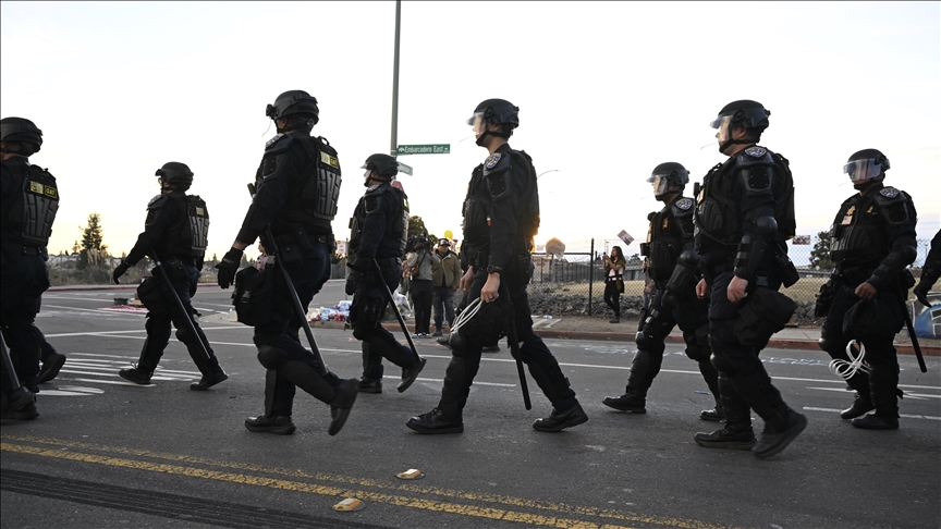 US judge orders Trump to return control of California National Guard to governor