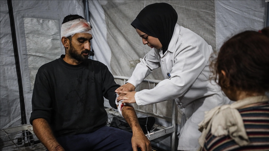 إصابة 3 فلسطينيين بهجمات مسيرات إسرائيلية وسط وجنوبي غزة 