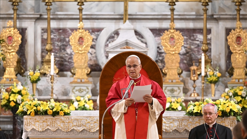 البابا ليو يجدد استعداد الفاتيكان لاستضافة محادثات بين روسيا وأوكرانيا