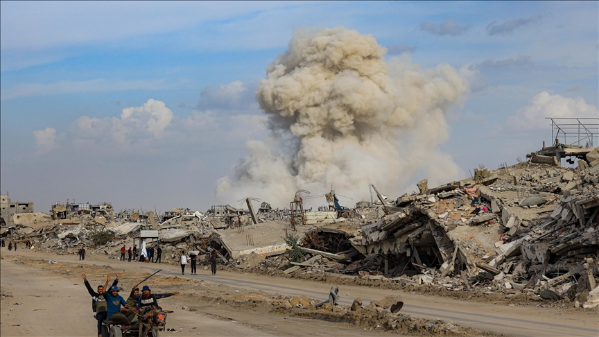 Израиль нанес удары по югу и северу Газы, вопреки перемирию