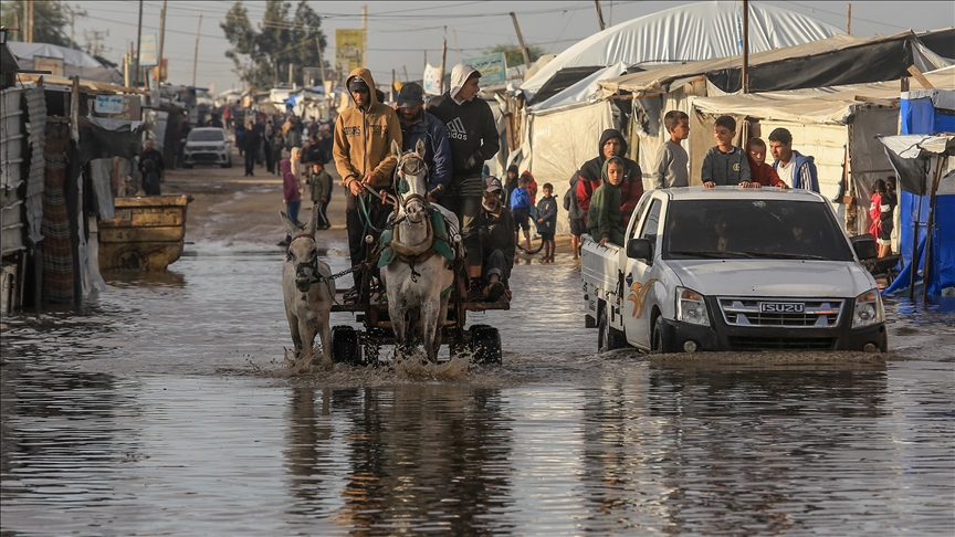 Heavy rains flood thousands of tents sheltering displaced civilians in Gaza