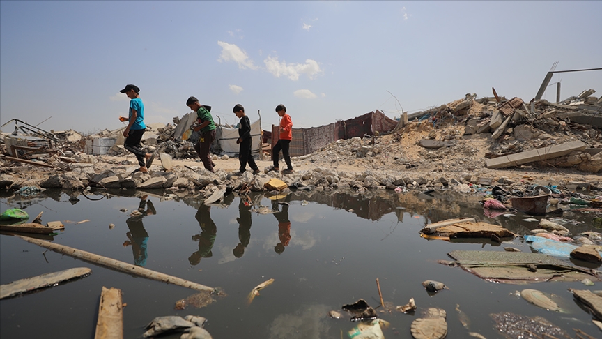 Dünya İnsan Hakları Günü ve küresel egemenlik savaşlarında hak ve özgürlüklerin istismarı