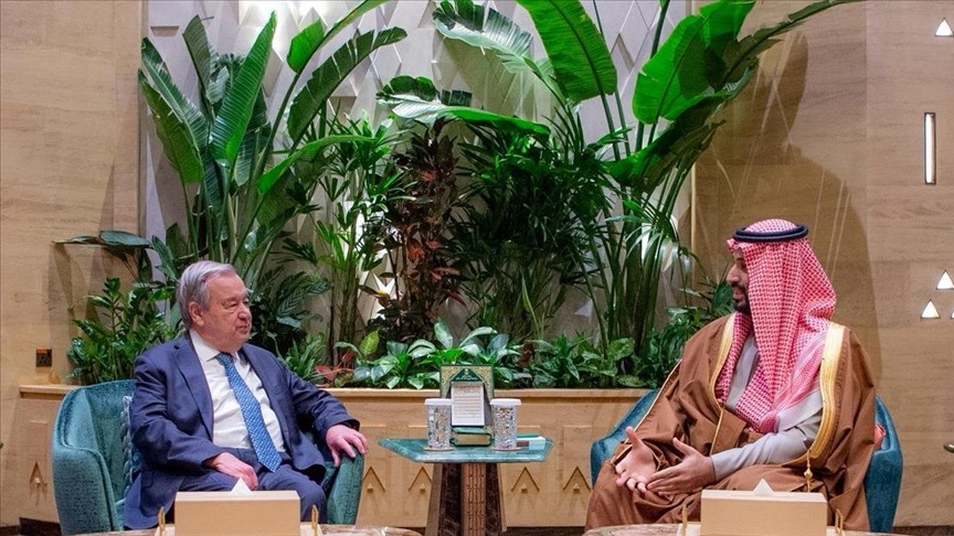 ولي العهد السعودي وغوتيريش يبحثان تعزيز الاستقرار العالمي