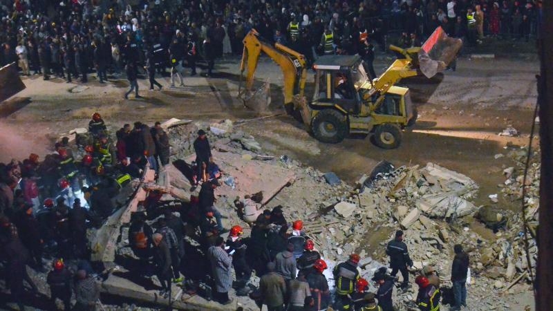 На севере Марокко в результате обрушения двух жилых домов погибли 19 человек