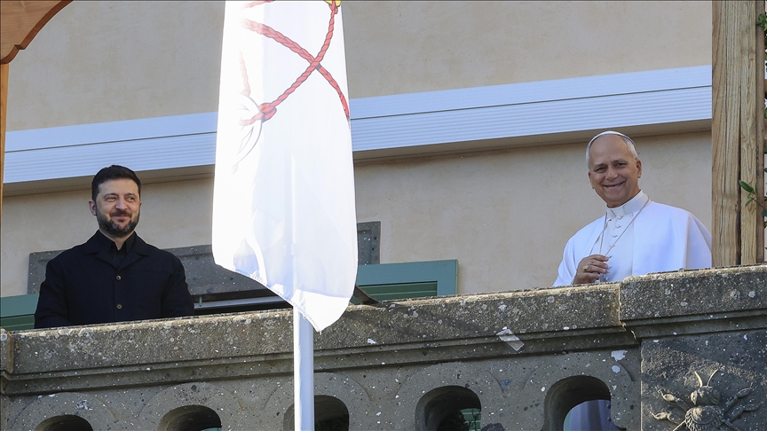 Papa 14. Leo, Vatikan\'ın Rusya-Ukrayna müzakerelerine ev sahipliğine hazır olduğunu yineledi