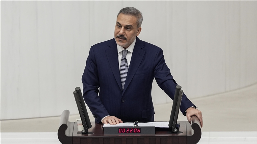 فيدان: يجب استكمال اتفاق 10 مارس لفتح كافة المعابر مع سوريا