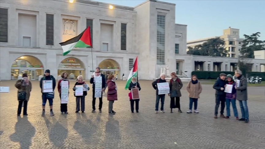 punonjesit-e-shendetesise-ne-gjithe-italine-demonstrojne-ne-mbeshtetje-te-kolegeve-palestineze