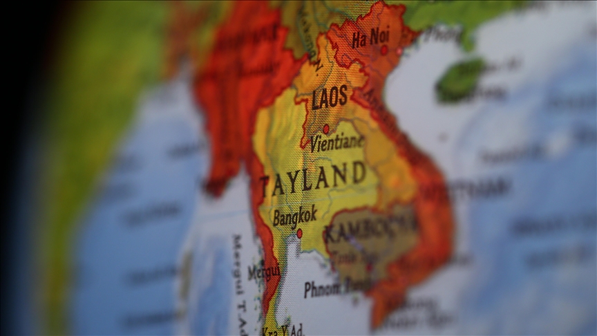 Kamboçya’dan fırlatılan roketler, Tayland’da bir hastanenin yakınına düştü