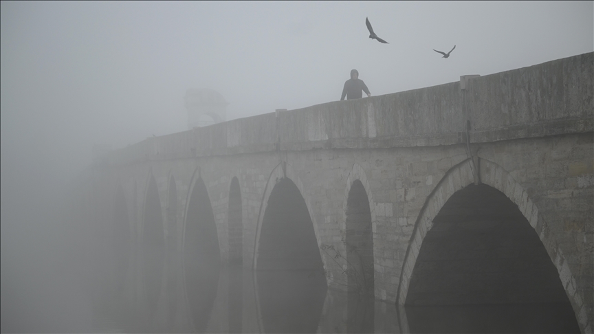 Edirne'de sis etkili oluyor