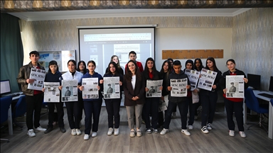 Hatay'da gazete çıkaran liseliler mürekkep kokusunu okul sıralarında deneyimliyor