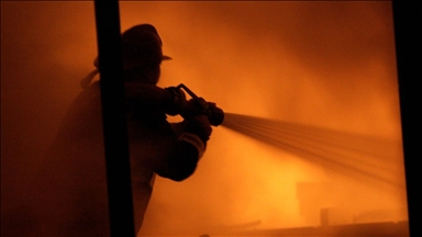 Çin'in Guangdong eyaletinde yarı meskun binada çıkan yangında 12 kişi öldü