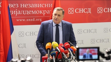 Predsjednik SNSD-a Dodik: RS treba zabraniti korištenje društvenih mreža mlađima od 16 godina