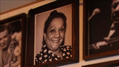 Yeşilçam'ın güleç yüzlü annesi: Adile Naşit