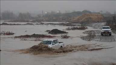 Poplave zahvatile Kirkuk u Iraku, smrtno stradalo dijete