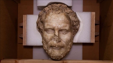 28 artifacts return to Türkiye including Boubon bronze emperor statue, Demosthenes head