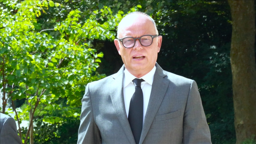 Former French premier draws public criticism for saying colonization not crime