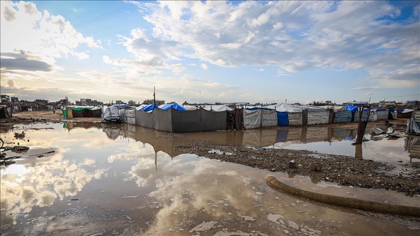 سیل در غزه؛ صدها چادر آوارگان زیر آب رفت