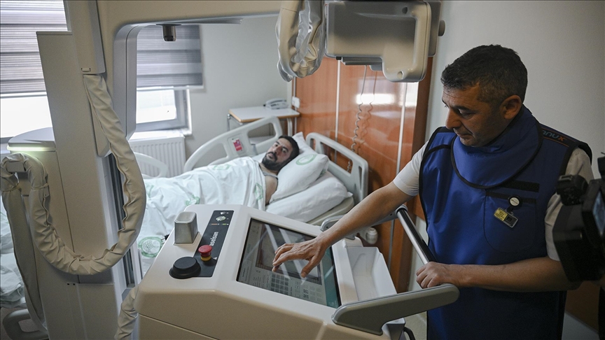 Yerli mobil röntgen cihazı Ankara'da hizmete sunuldu