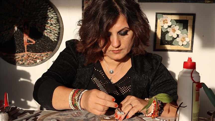 Depremzede mozaik sanatçısından eserlerine "3 boyutlu" dokunuş