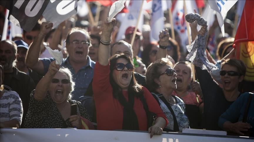 Portugal’s first general strike in 12 years paralyzes public services
